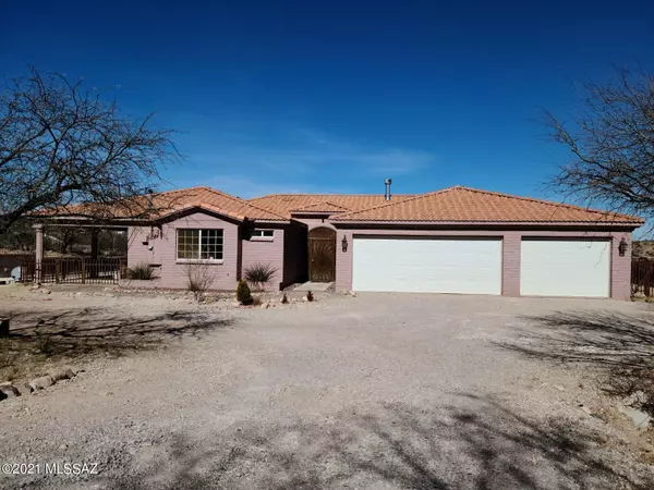 1038 Oso Court, Rio Rico, AZ 85648