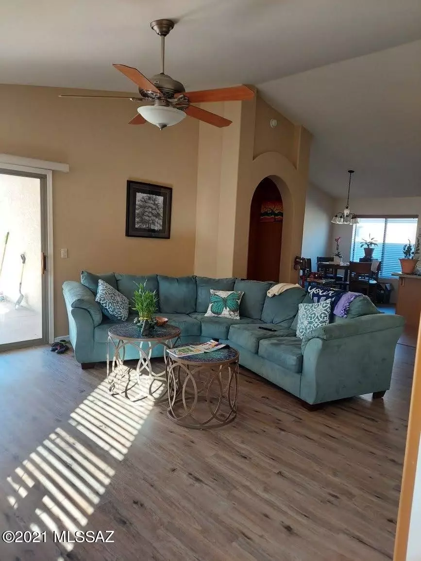 Sahuarita, AZ 85629,390 W Calle Franja Verde Road