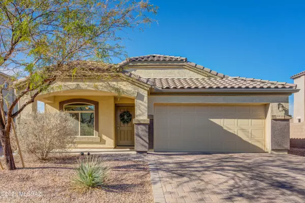 8832 W Moon Spring Road, Marana, AZ 85653