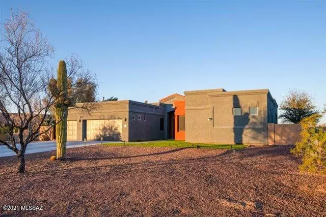 10058 N Avra Vista Drive, Marana, AZ 85653