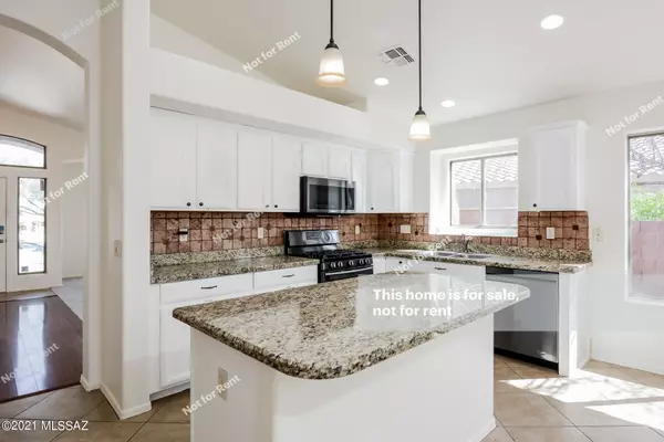 Vail, AZ 85641,17353 S Sienna Bluffs Trail