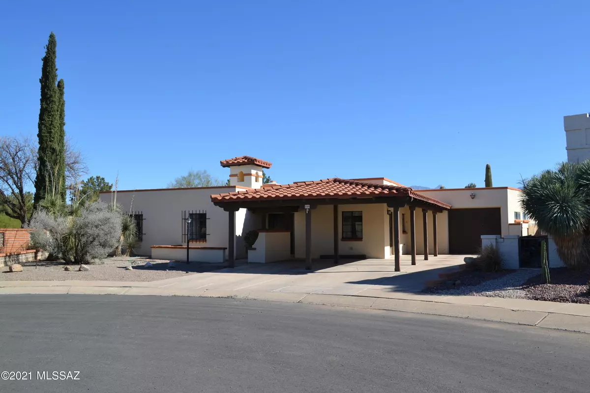 Green Valley, AZ 85614,360 E Los Rincones