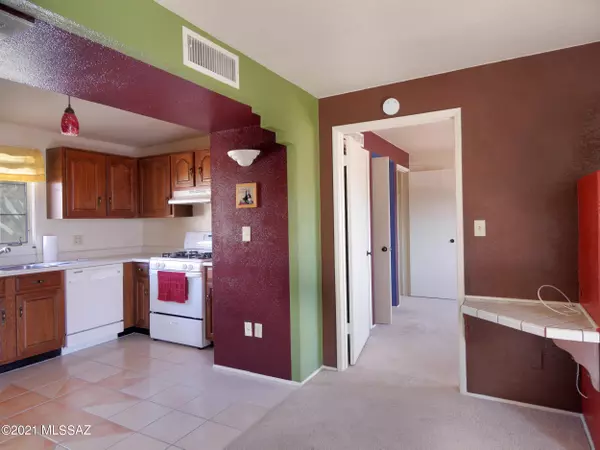 Green Valley, AZ 85614,290 Paseo Madera  #C