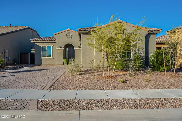 Oro Valley, AZ 85755,982 W Hesperaloe Court