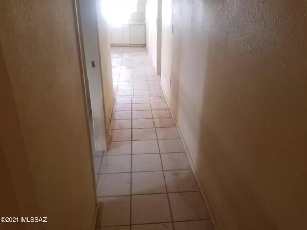 Tucson, AZ 85756,9850 S Highland Place