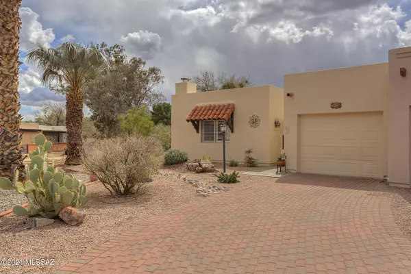 316 E Paseo Verde, Green Valley, AZ 85614