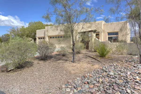 Oro Valley, AZ 85737,11216 N Via Rancho Naranjo