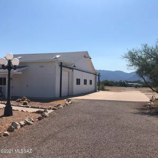 Oro Valley, AZ 85755,1720 W Cessna Way