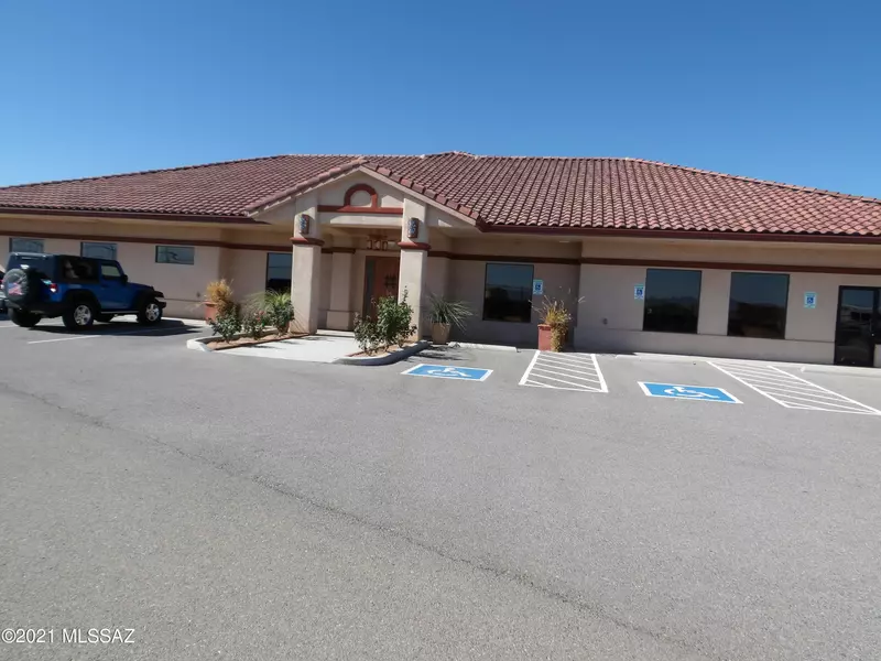 1915 W CASA DEL RIO Drive #174, Benson, AZ 85602