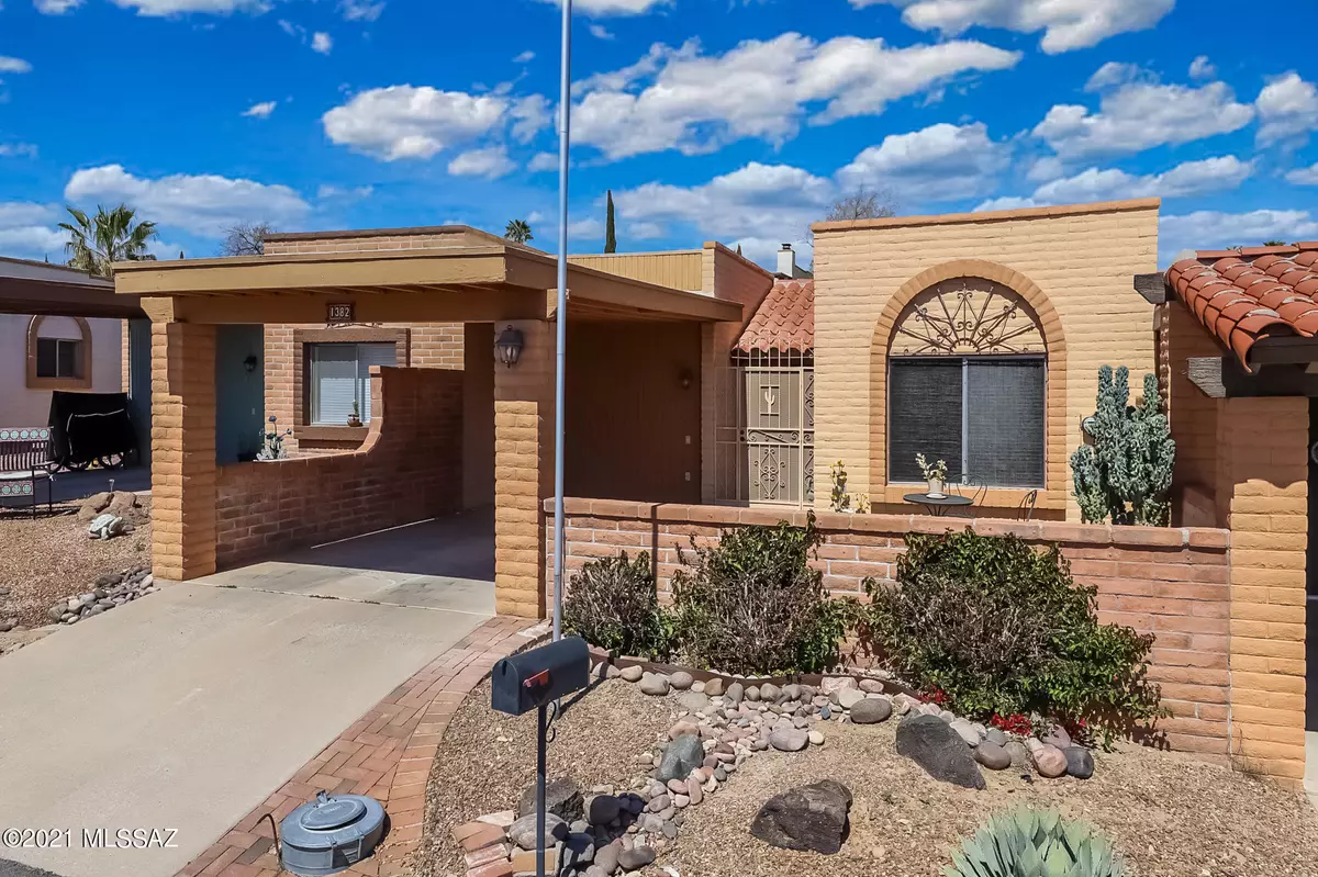 Green Valley, AZ 85622,1382 W Camino Alicante