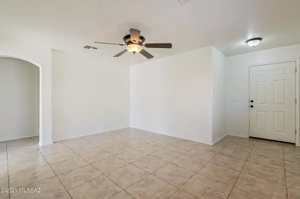 Green Valley, AZ 85614,709 W Cholla Crest Drive