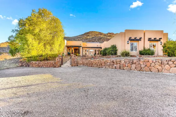 1057 Morning Star Drive, Tubac, AZ 85646