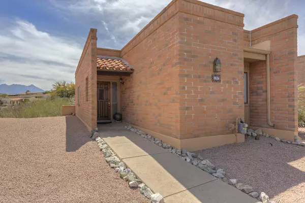 2529 S Calle de Humes, Green Valley, AZ 85622