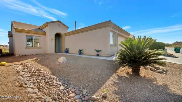 1807 W Placita Canoa Azul, Green Valley, AZ 85622