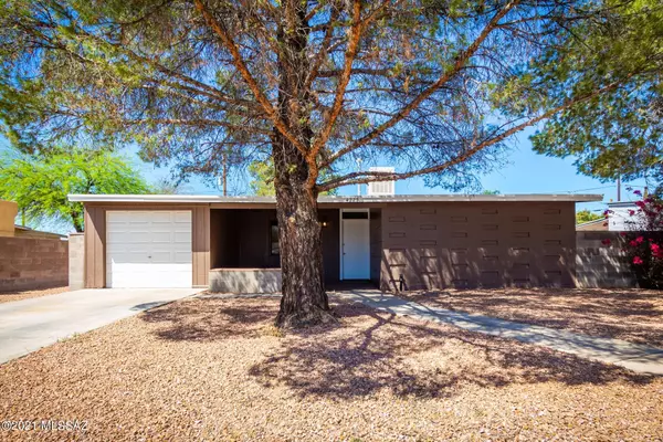 4225 E Valentine Street, Tucson, AZ 85711