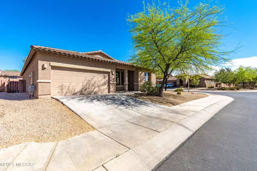 12360 N Feather Song Avenue, Marana, AZ 85658