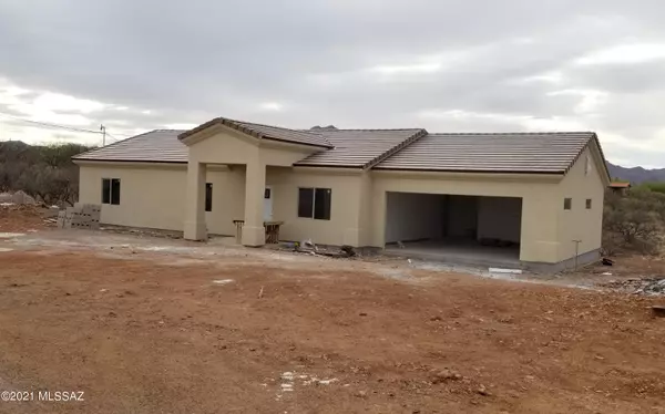 1499 Circulo Sombrero, Rio Rico, AZ 85648