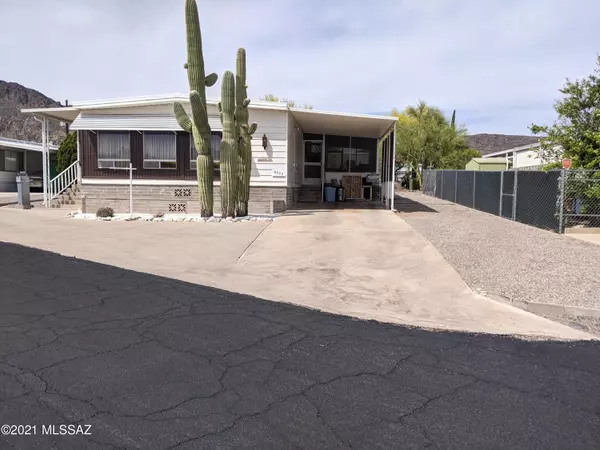 6002 W Lazy S Street, Tucson, AZ 85713