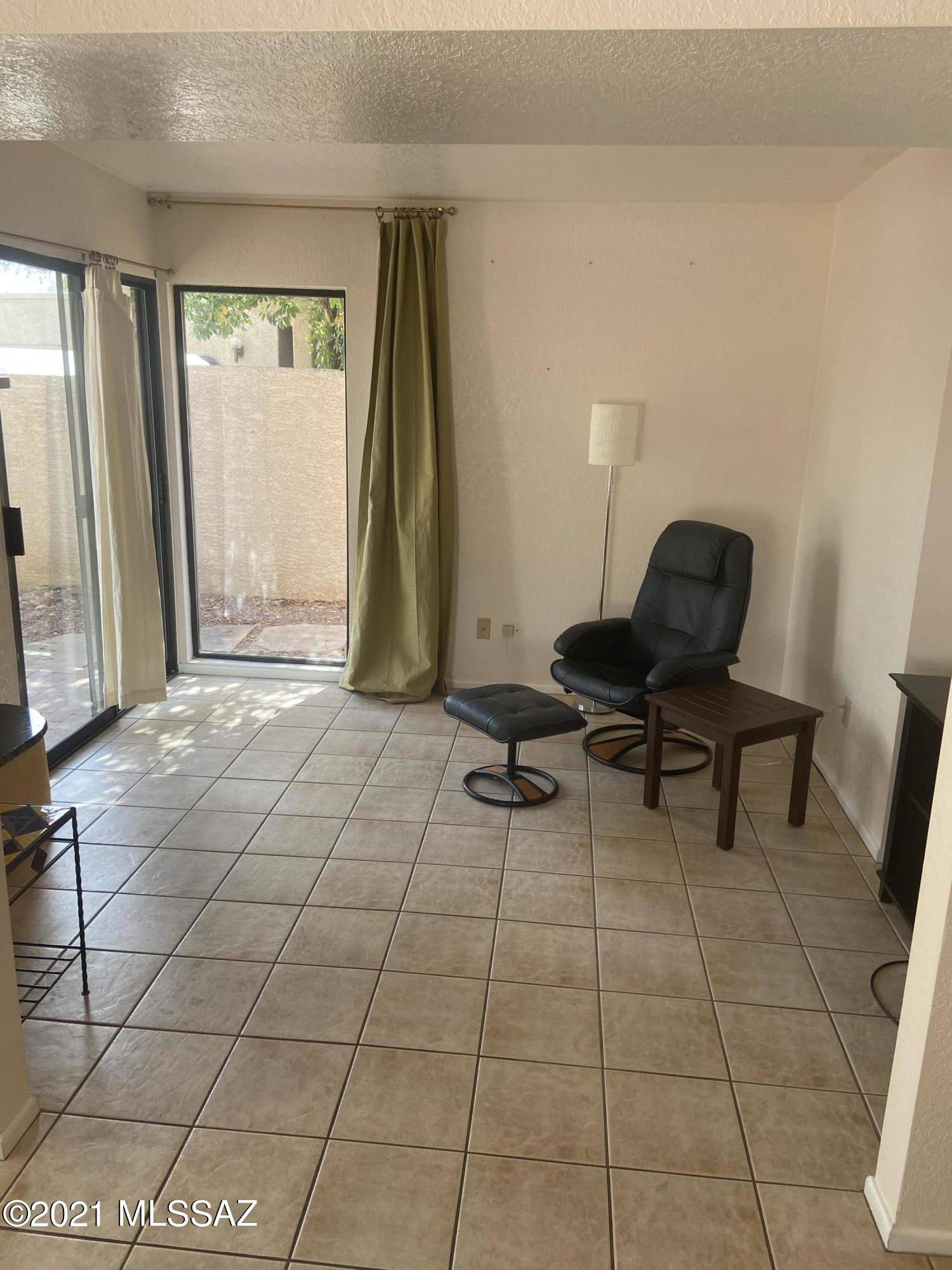 Tucson, AZ 85712,4412 E Haven Lane