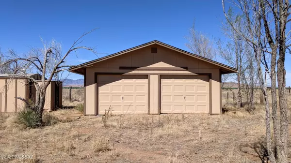 5932 E Clapp Homestead Road #-, Pearce, AZ 85625