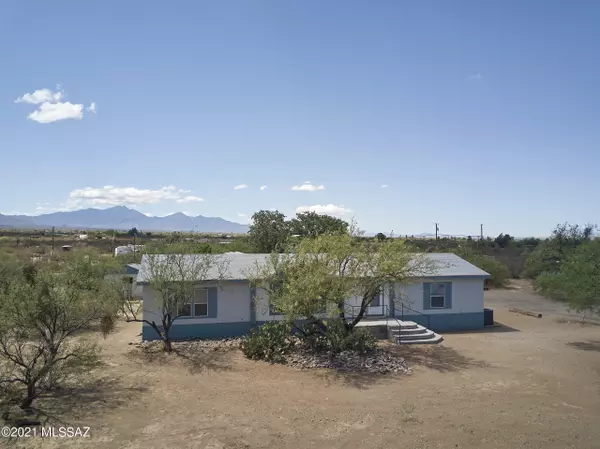 6830 E Noyes Street, Sahuarita, AZ 85629