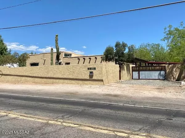 1732 N Dodge Boulevard, Tucson, AZ 85716