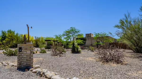 1111 W Middleton Road, Tucson, AZ 85704