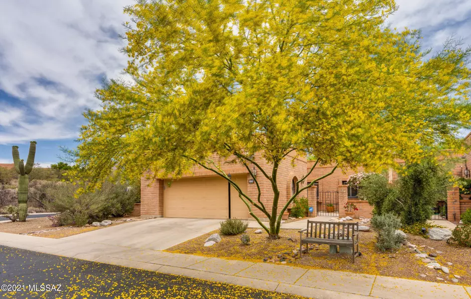 6601 E Via Cedri, Tucson, AZ 85750