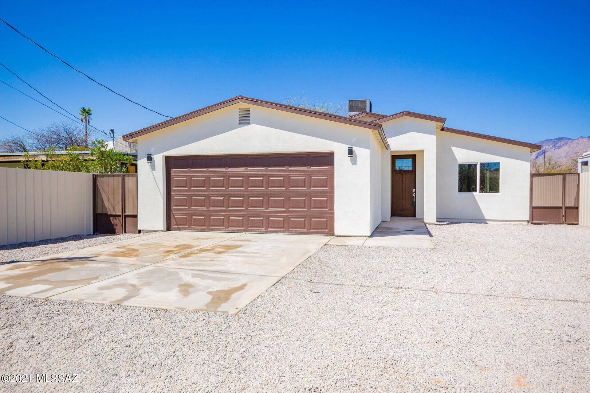 3237 E Towner Street, Tucson, AZ 85716