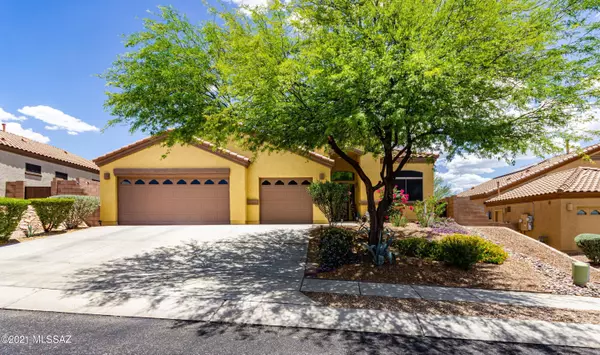 10721 S Miralago Drive, Vail, AZ 85641