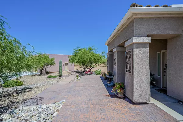 Sahuarita, AZ 85629,3554 E Sweet Grass Trail