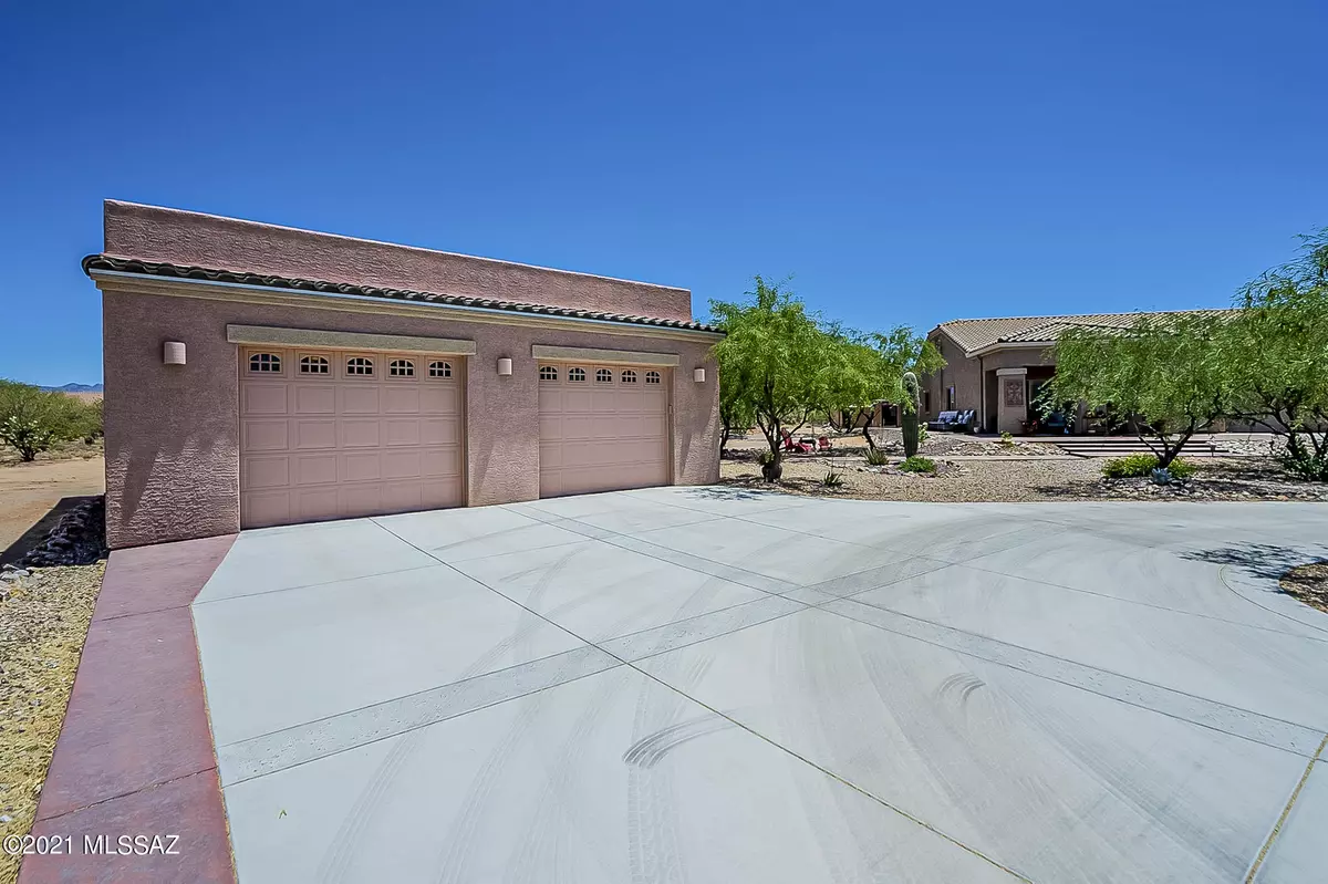 Sahuarita, AZ 85629,3554 E Sweet Grass Trail