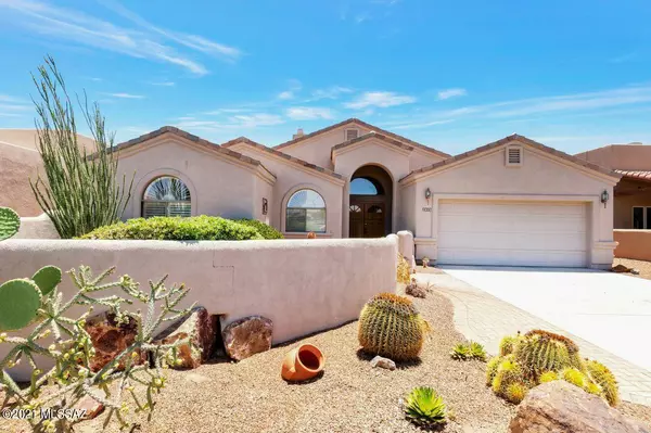 2805 S Greenside Place, Green Valley, AZ 85614