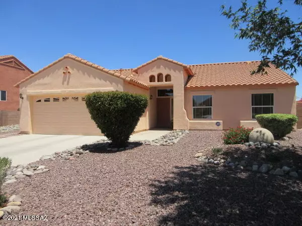 379 Via Capri, Rio Rico, AZ 85648