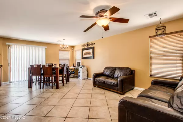 Tucson, AZ 85756,7021 S Blueeyes Drive