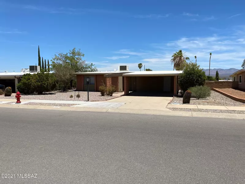 385 W Rio-Altar, Green Valley, AZ 85614