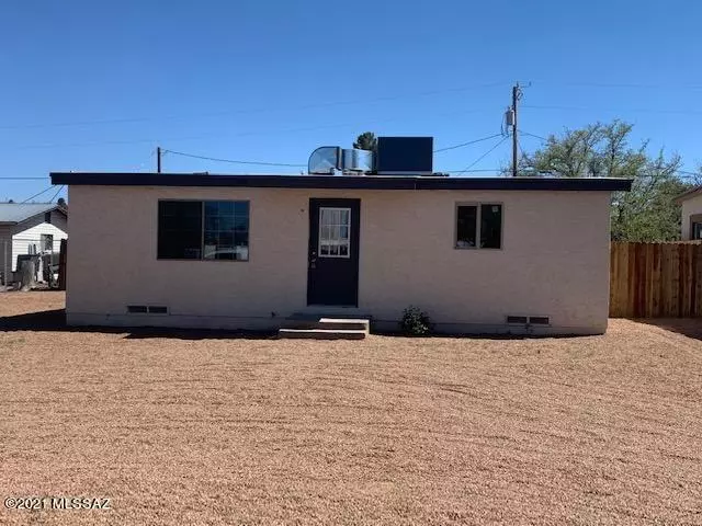 124 Yuma Street, Huachuca City, AZ 85616