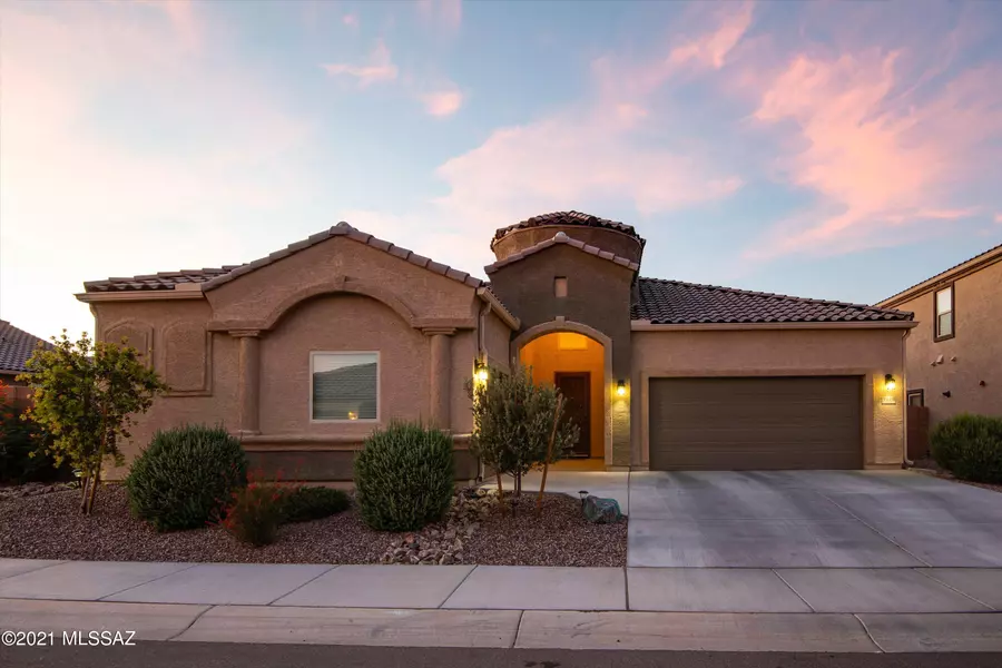 9148 W Silver Cholla Drive, Marana, AZ 85653