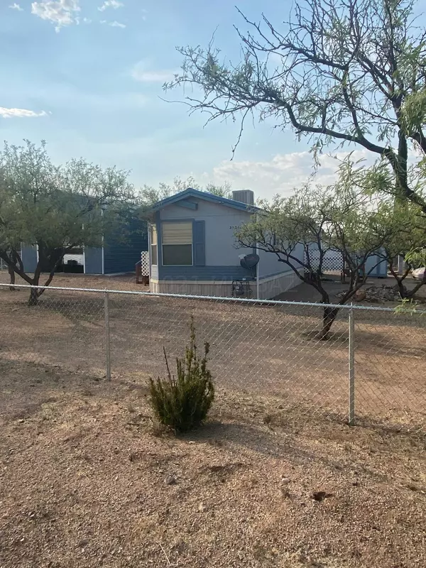 Benson, AZ 85602,3174 W Linda Lane