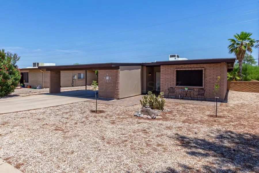 1384 N Rio Santa Cruz, Green Valley, AZ 85614