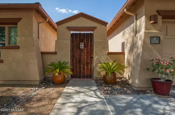 Oro Valley, AZ 85755,1220 W Calabria Court