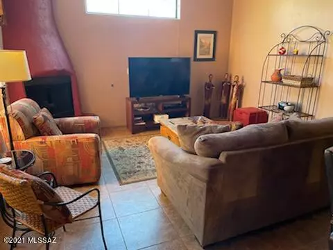 Tubac, AZ 85646,901 Lombard Way