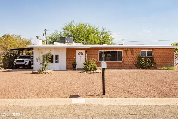 5793 E 19th Street, Tucson, AZ 85711