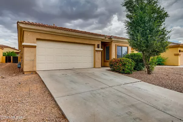 357 E Camino Rancho Redondo, Sahuarita, AZ 85629