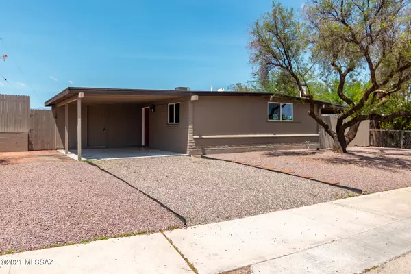 8133 E Victoria Drive, Tucson, AZ 85730