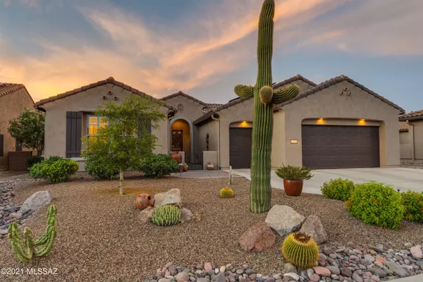 2325 E Coyote Wash Lane, Green Valley, AZ 85614