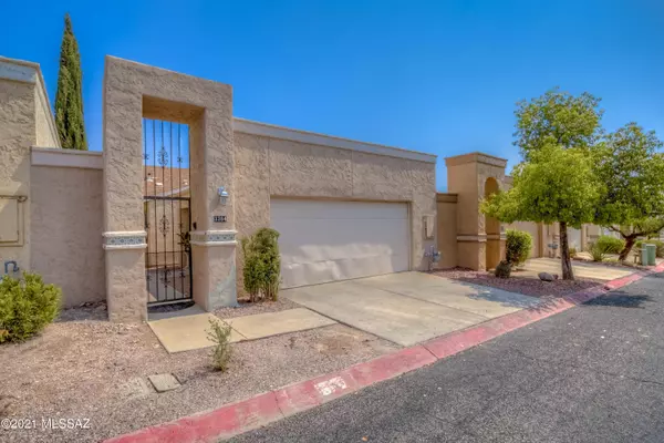 3364 W Camino De Amigos, Tucson, AZ 85746