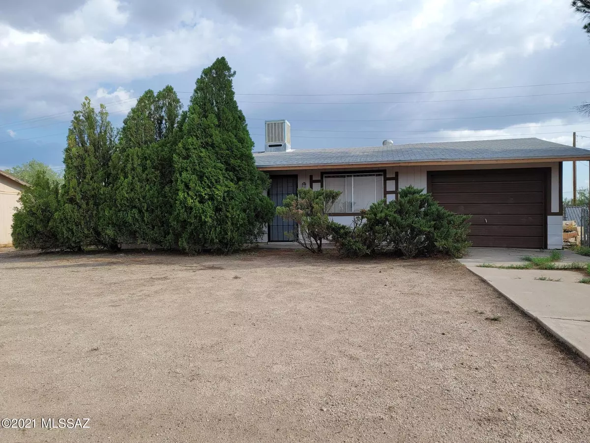 Benson, AZ 85602,748 E Comstock Street