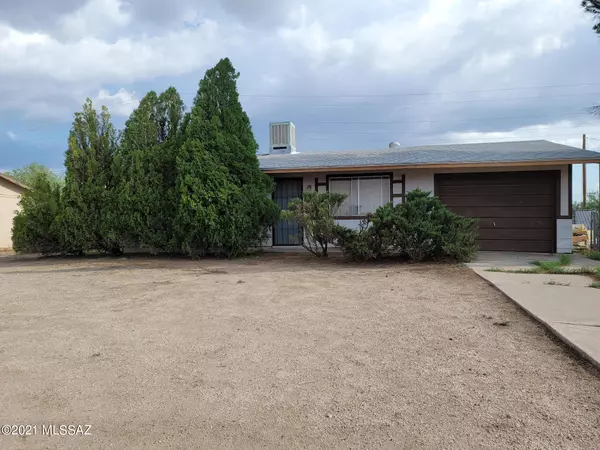 748 E Comstock Street, Benson, AZ 85602