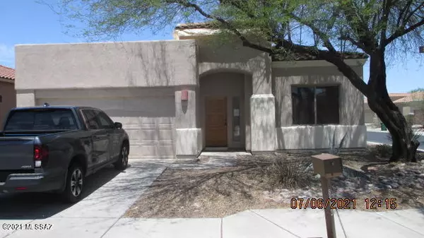 8503 E Sunny Rock Ridge Drive, Tucson, AZ 85743